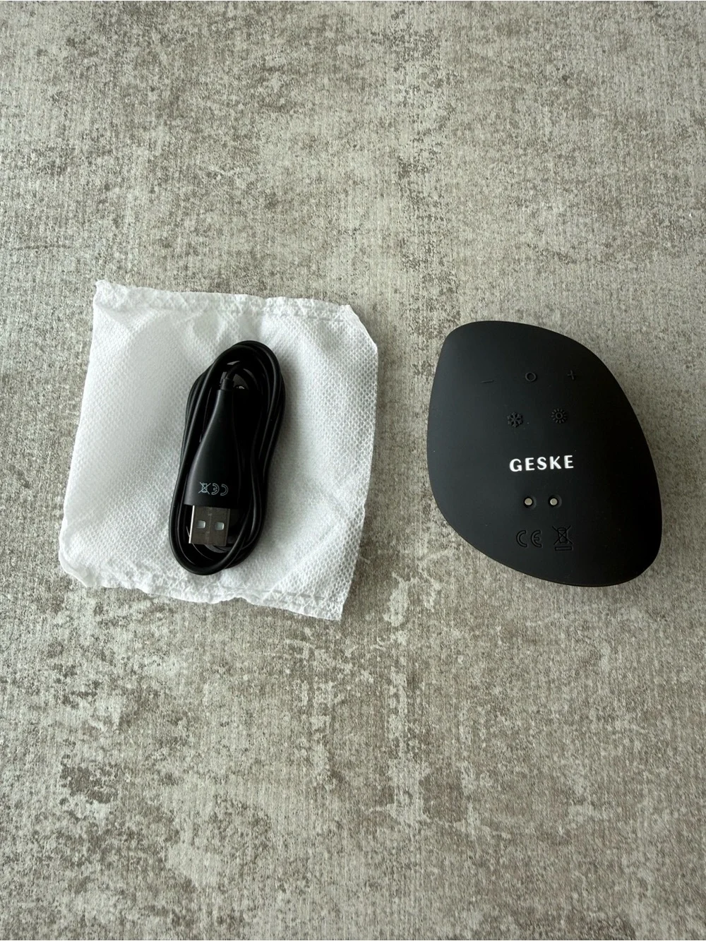Gold Wireless Earbuds Charging Case - Unknown Brand
